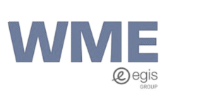 الصفحة الرئيسية شعار WME بأحرف كبيرة زرقاء بارزة.